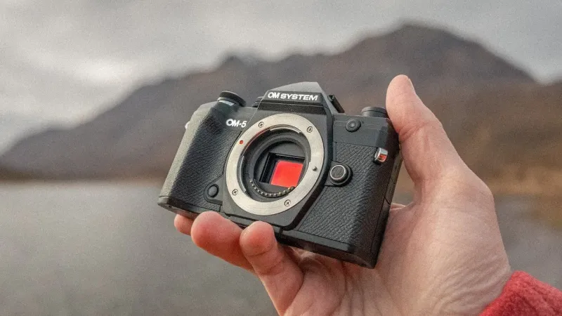 OM SYSTEM OM-5 Mark II – Ultra-Compact, Lightweight Adventure Mirrorless