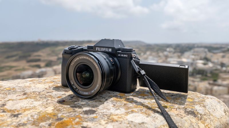 Fujifilm X-S20 with XC 15-45mm