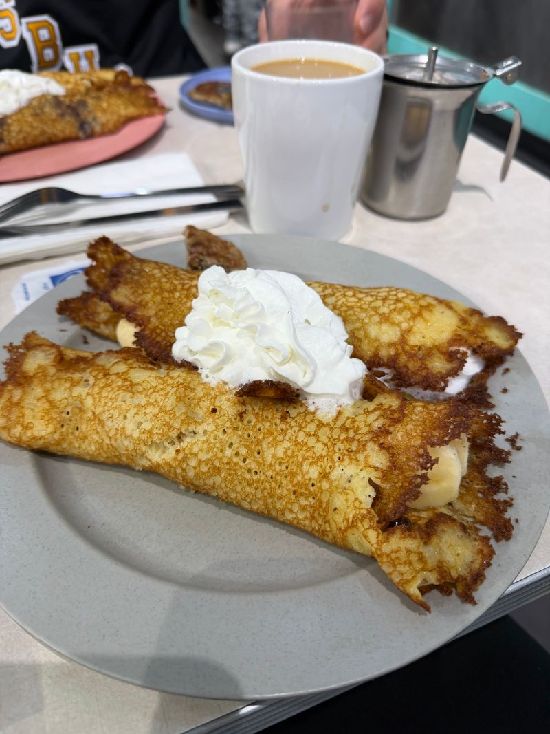 Pamela's Diner (Pittsburgh) - Crepe-Style Hotcakes That Became a City Signature