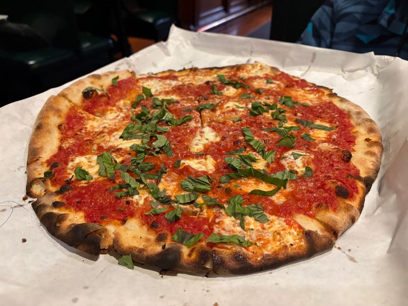 Frank Pepe Pizzeria Napoletana (New Haven, CT)