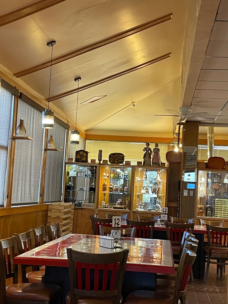 Cozy Atmosphere and Service