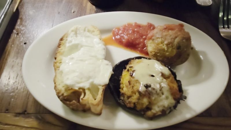 Atmosphere and service