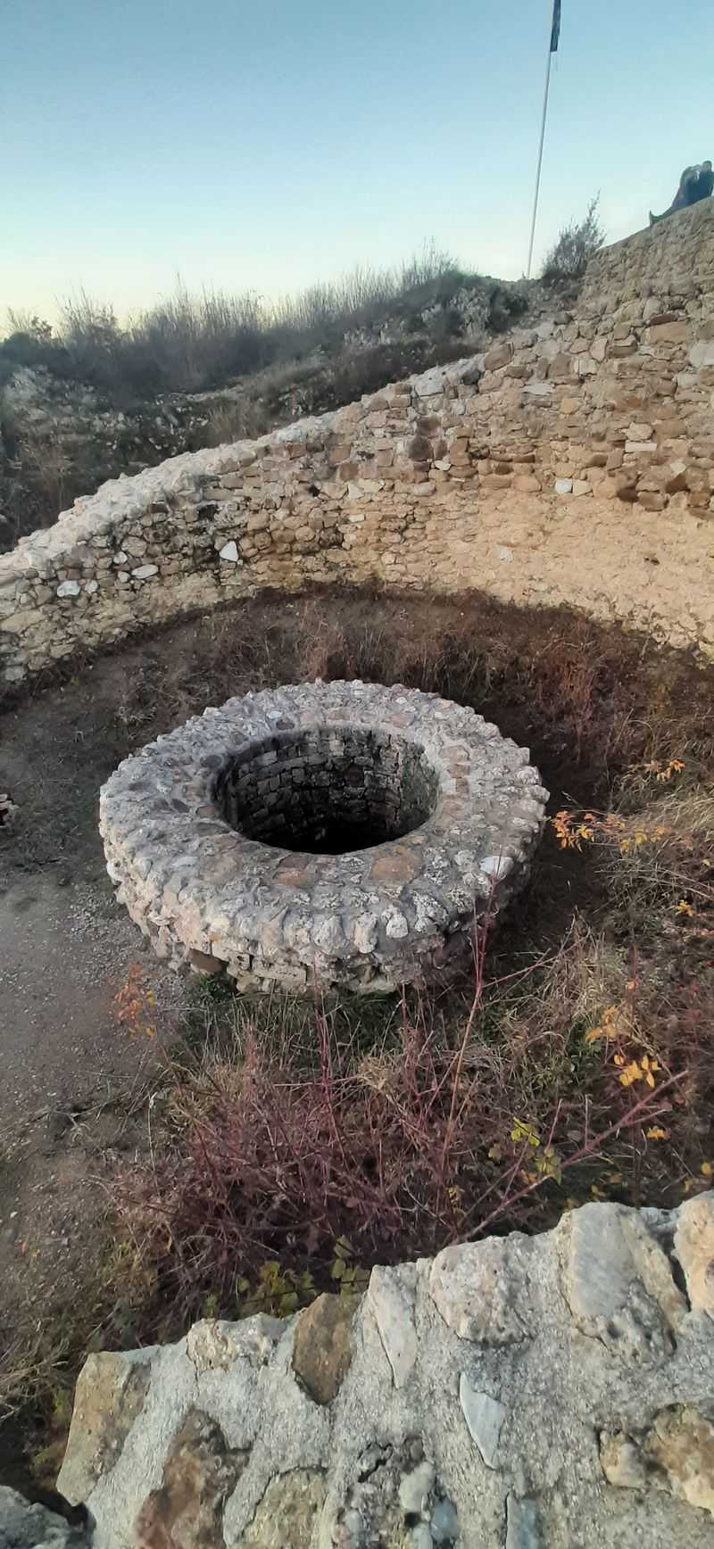 How To Read The Site Like A Skeptical Traveler