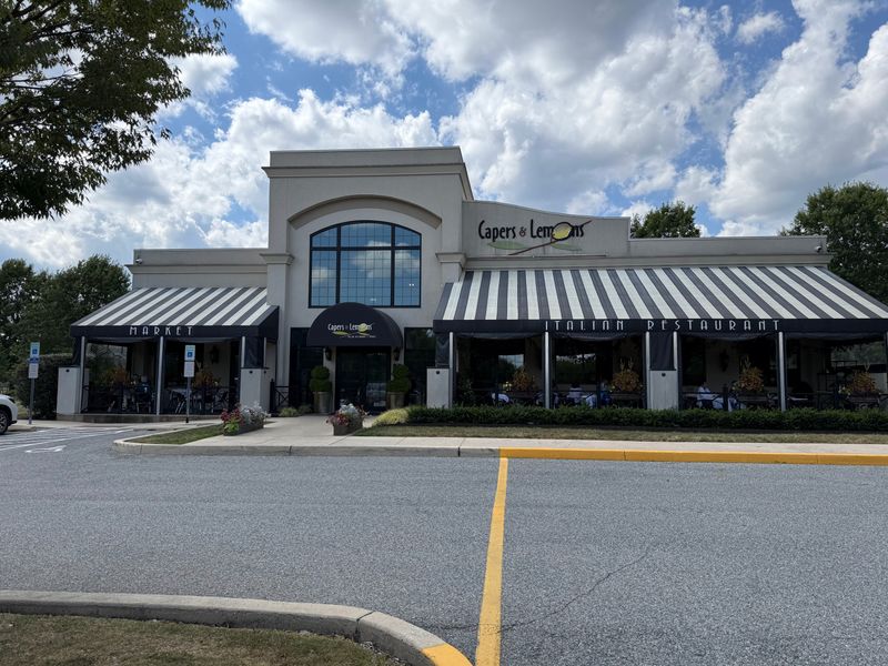 Reservations, Hours, and Tips