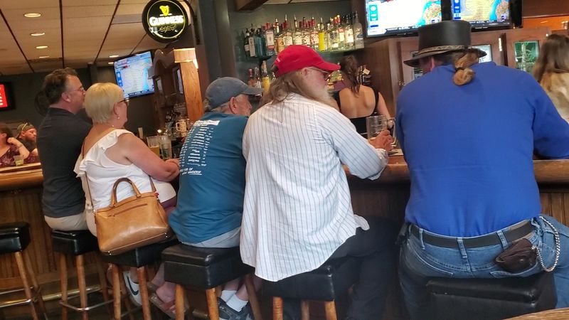 Navigating Wait Times and Seating