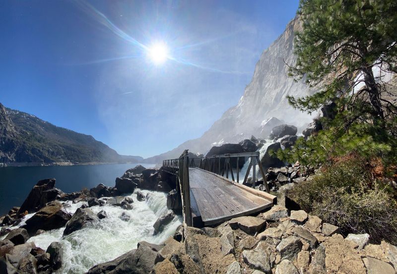 Wapama Falls Trail: Classic Lakeside Hike