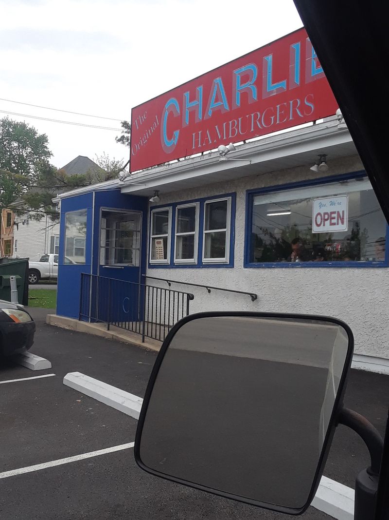 Charlie’s Hamburgers, Folsom, PA