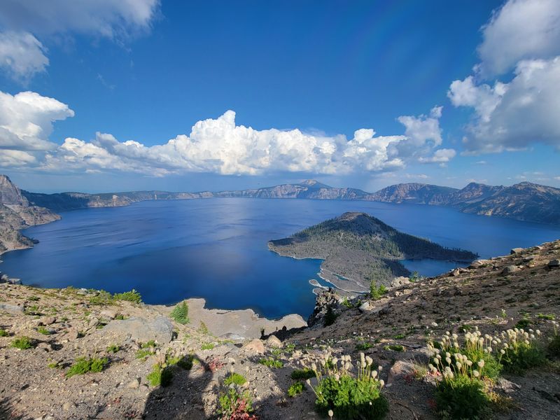 Wizard Island Lookouts