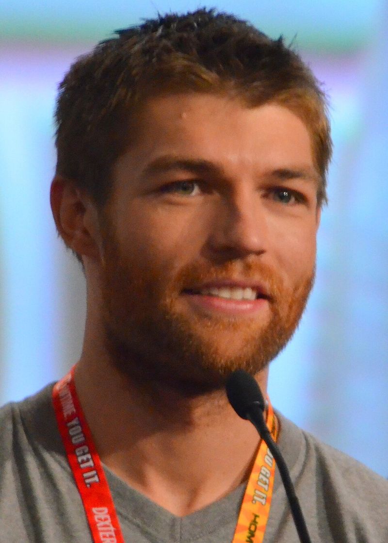 Spartacus – Andy Whitfield → Liam McIntyre