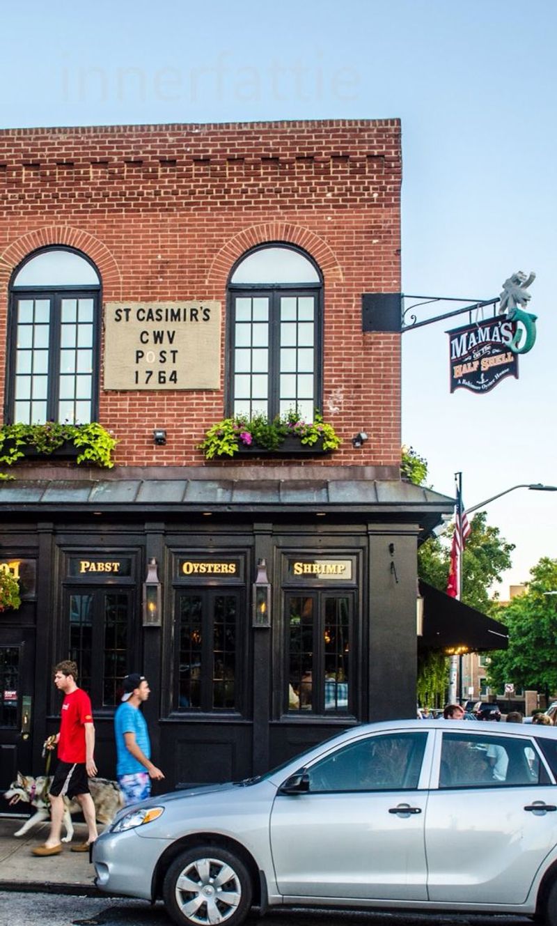 Mama's on the Half Shell (Canton)