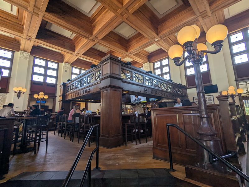 Relaxed Bar And Happy Hour