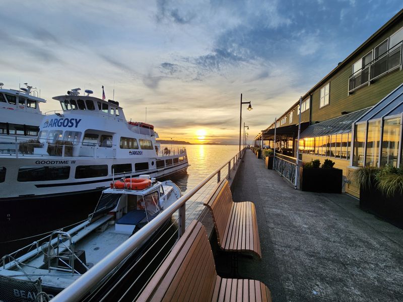 Waterfront Views and Vibes