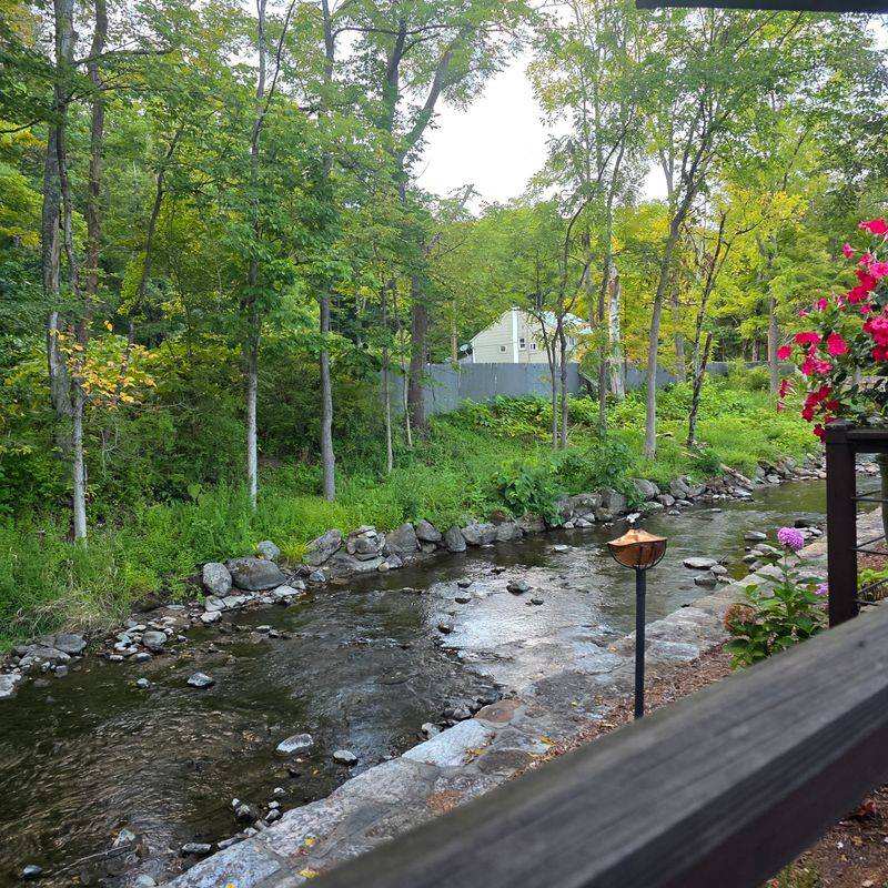 River-View Weekend Brunch