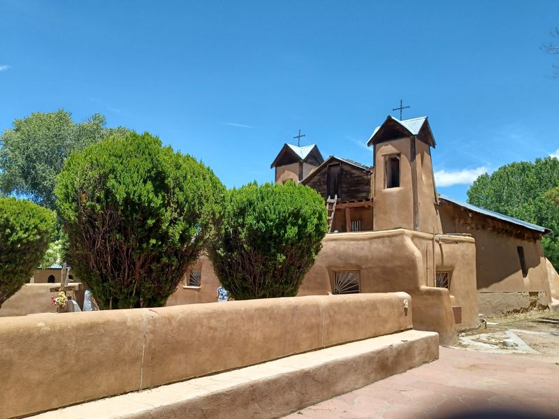 Day Trips and Scenic Drives Nearby