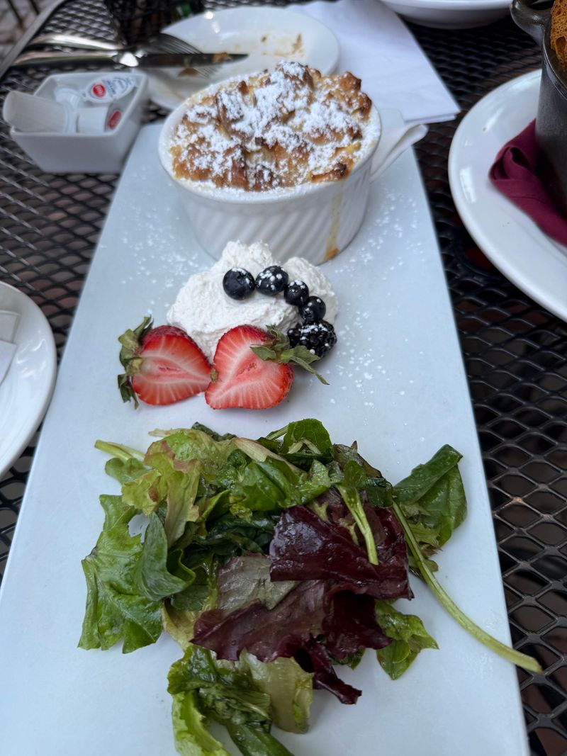 Brunch Vibes and Sweet Finishes