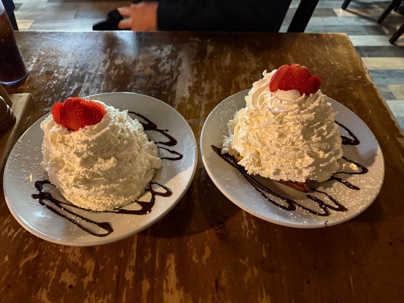 Dessert: Gelato And Butter Cake