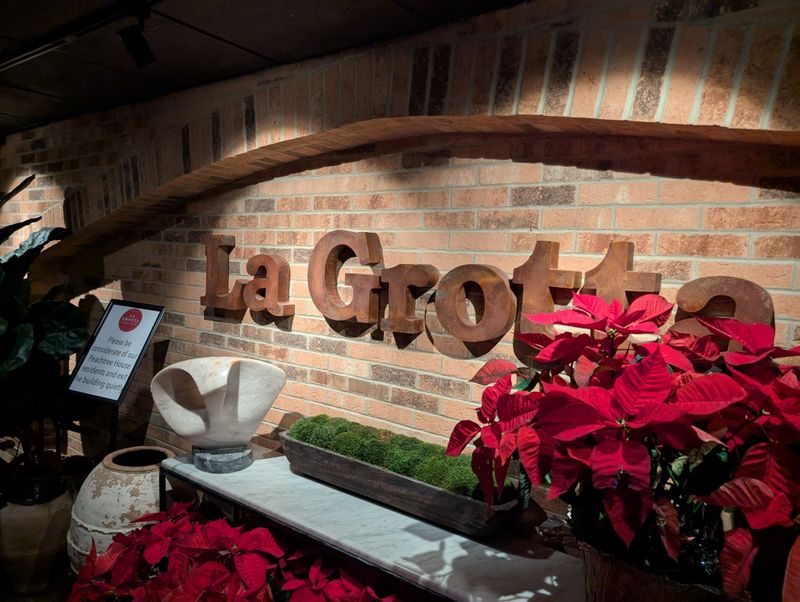 Dress Code, Reservations, and Timing