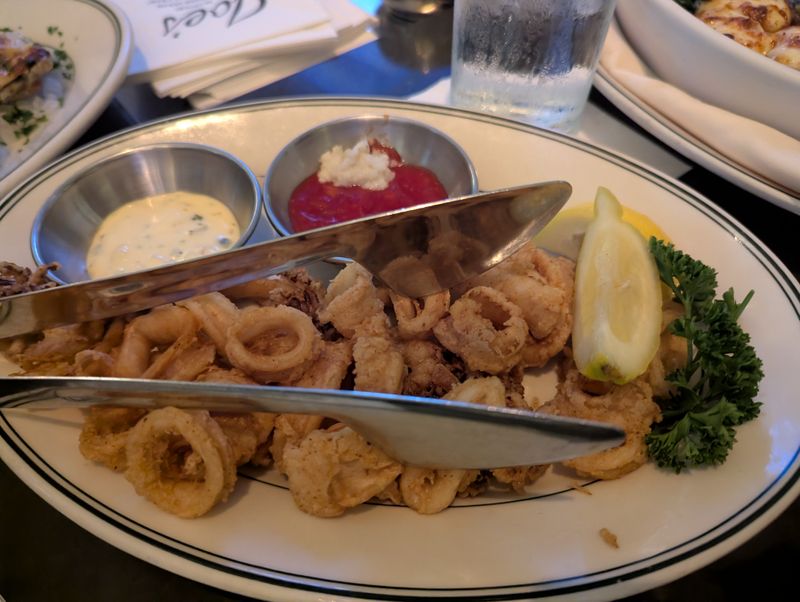 What To Order If You Do Not Eat Crab