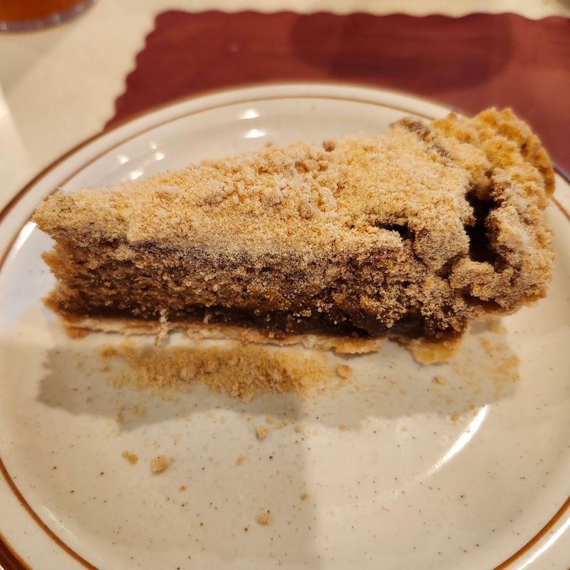 Bird-in-Hand Family Restaurant & Smorgasbord (Bird-in-Hand) - Chicken Pot Pie + Shoofly Pie Country