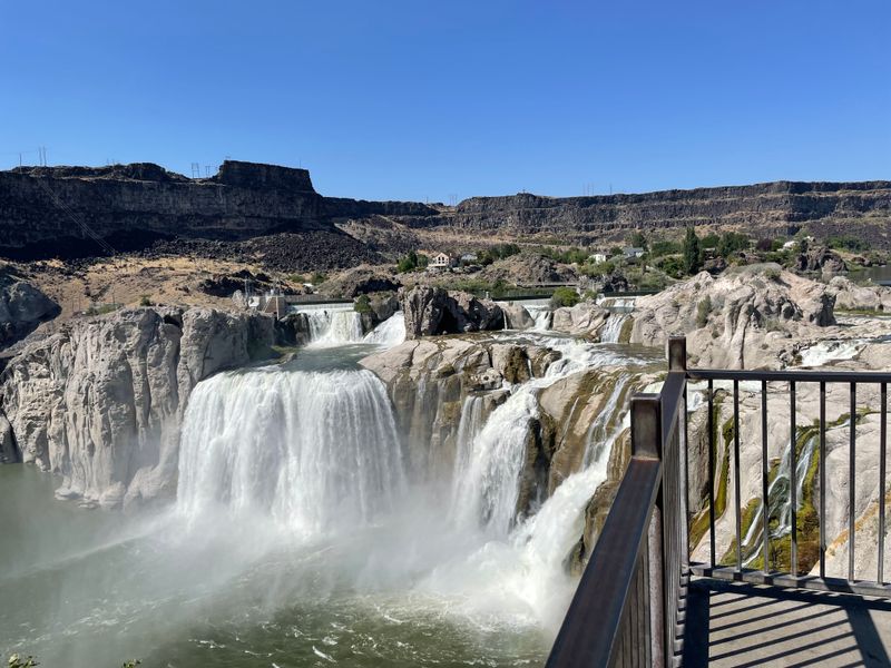 Lower Platform Vista