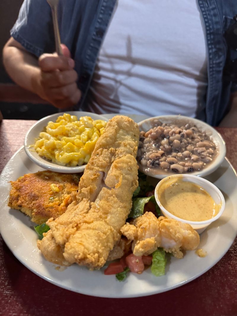 Salmon Cakes Like Home