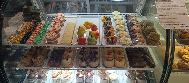 Macaron Rainbow Flight