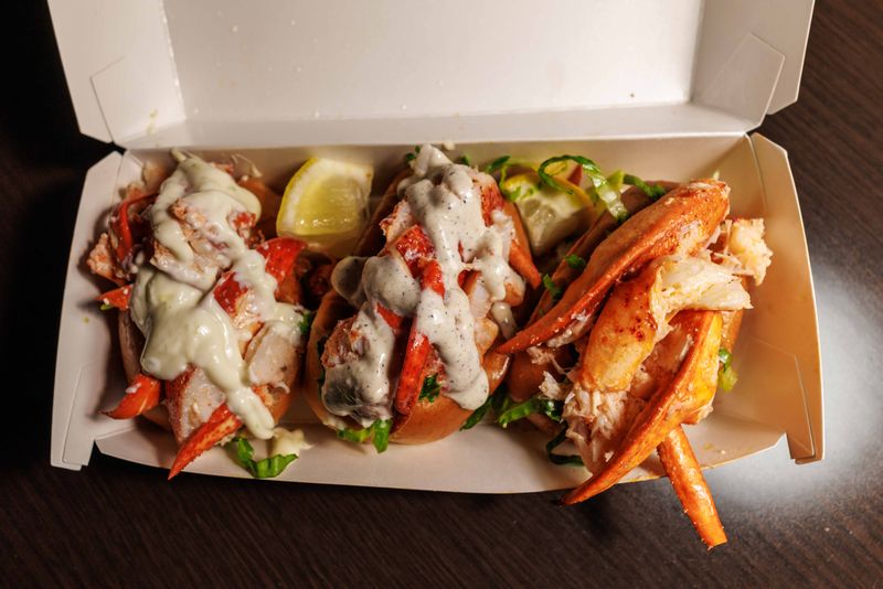 Lobster Roll Flight Experience