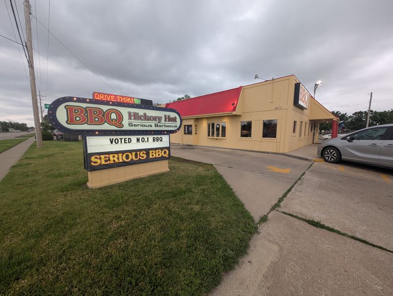 Hickory Hut – Salina, KS