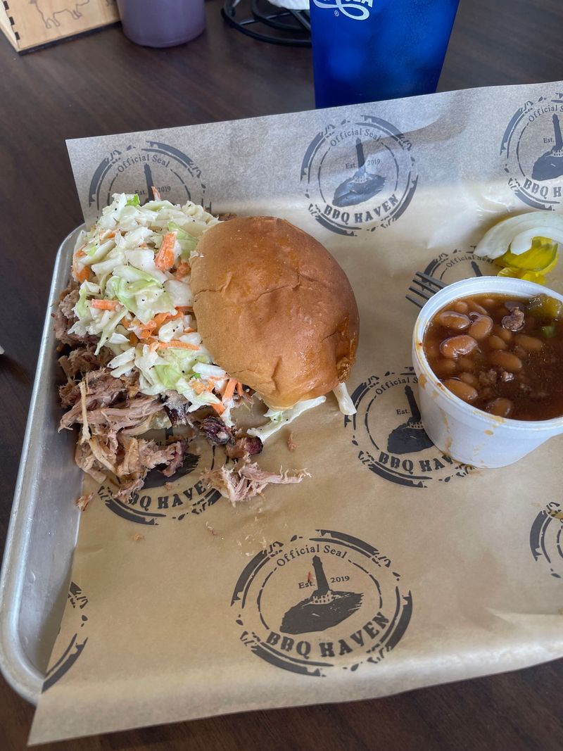 Memphis-Style Pulled Pork Sandwich