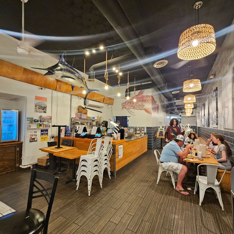 Friendly Fast Casual Flow