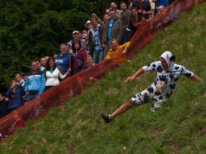 Cooper's Hill Cheese-Rolling