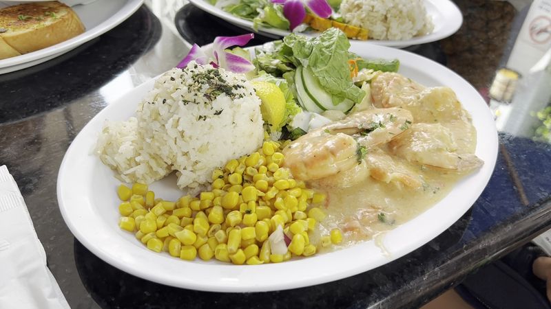 Blue Water Shrimp & Seafood Hilton Hawaiian Village – Honolulu, HI