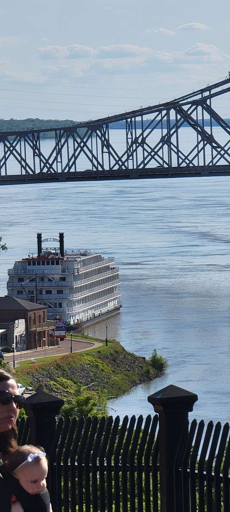 Natchez, MS – Antebellum mansions and river history