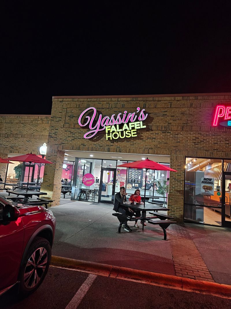 Yassin's Falafel House (Knoxville)