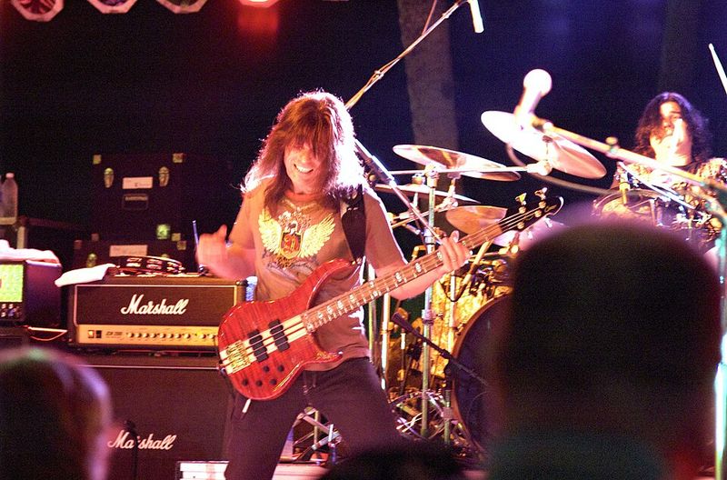 “(Don’t Fear) The Reaper” – Blue Öyster Cult (1976)