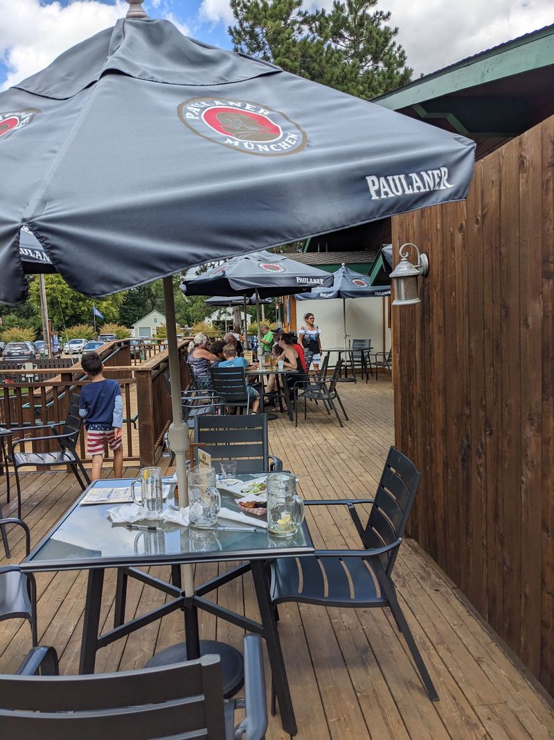 Reservations, Hours, and Planning Ahead