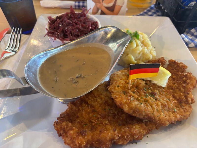 Wunderbar German Kitchen & Biergarten, Davie, Florida