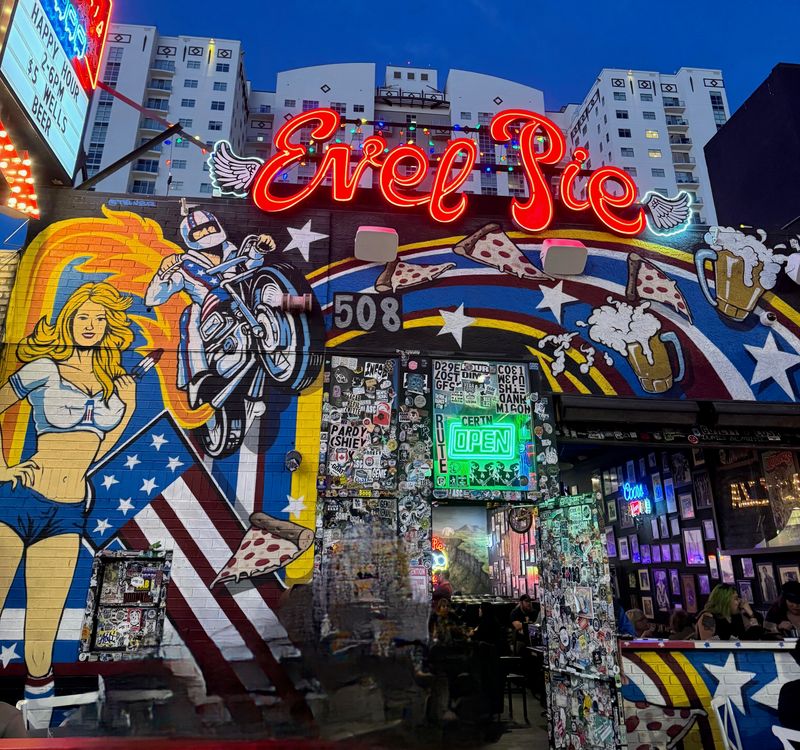 Evel Pie – Las Vegas