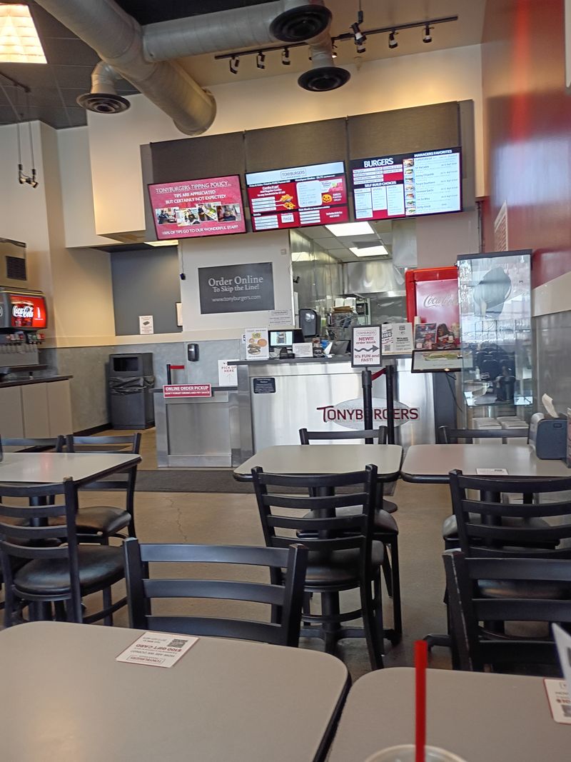 Utah: Tony Burgers & Dogs, Salt Lake City