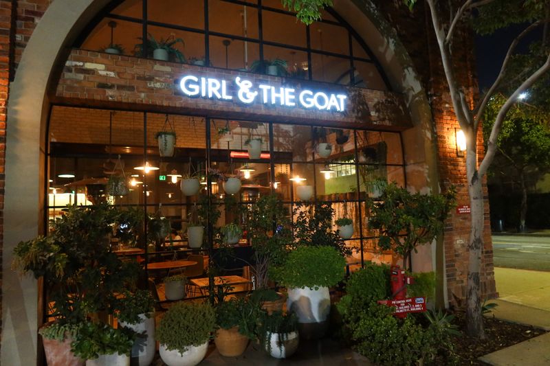 How To Dine Like A Regular