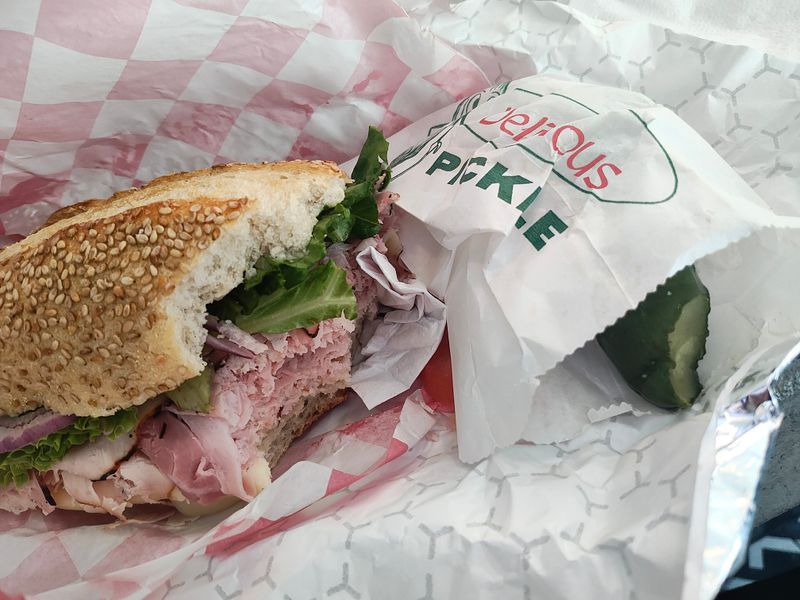 Signature pickles that crunch