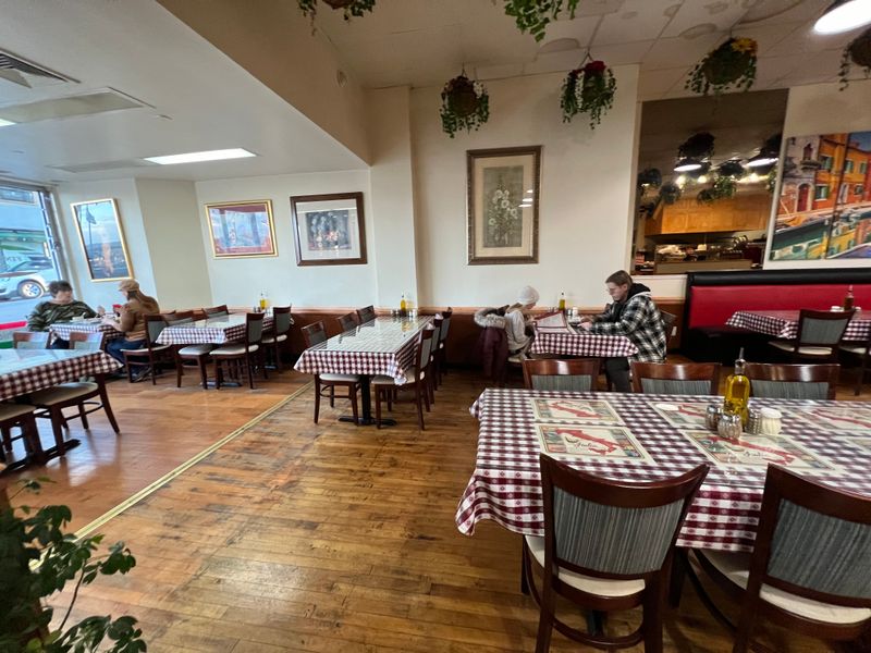 Mama Di Roma – Clarksburg area