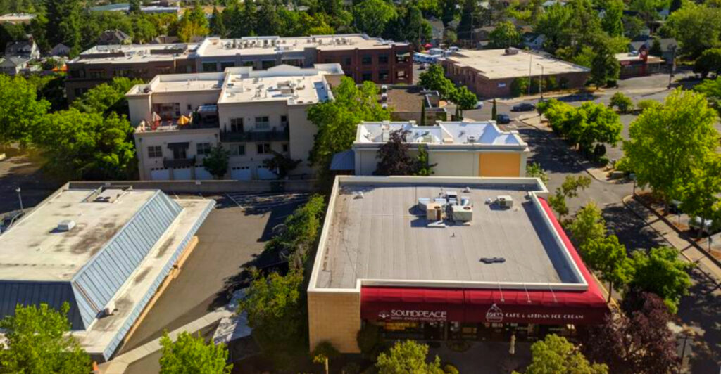 The Hidden Oregon Gem Where Californians Are Relocating (Fast)