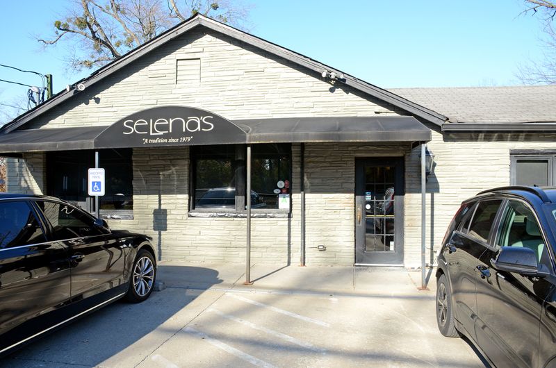 Selena's at Willow Lake Tavern