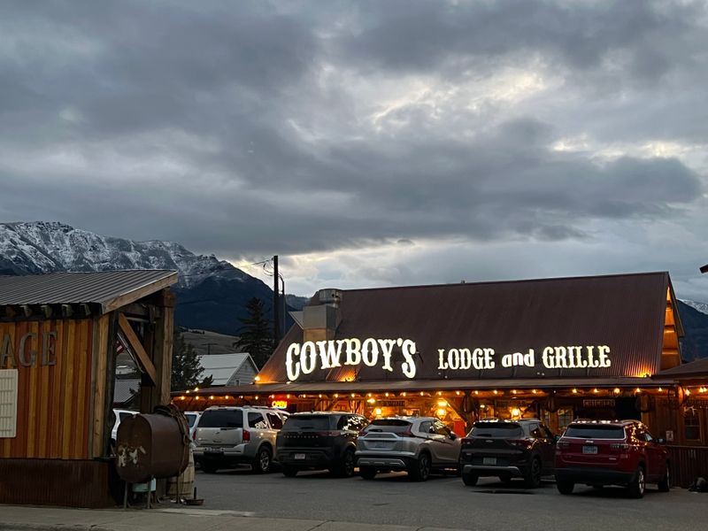 Cowboy’s Lodge & Grille - Gardiner