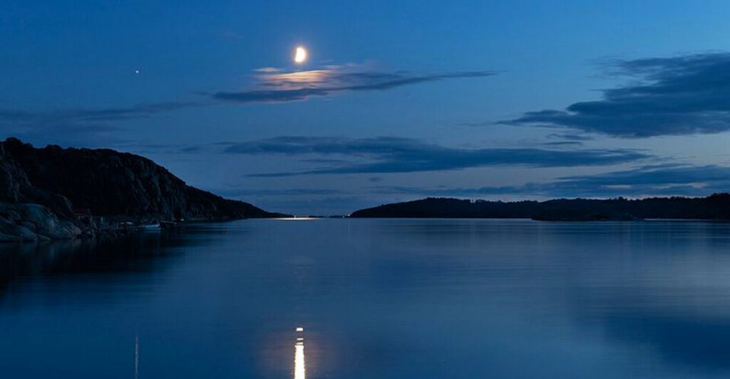 The Moon Is Moving Away From Earth – and It’s Quietly Changing Our Days