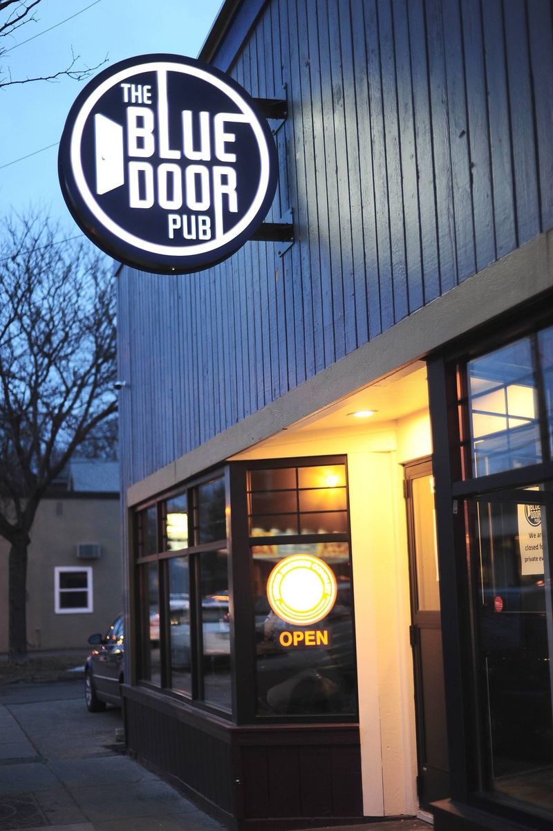 Blue Door Pub (multiple locations: Twin Cities)
