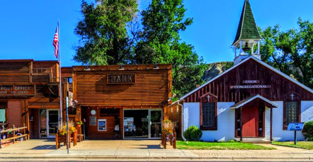 The North Dakota Town With a Desert-Like Landscape (And No Tourists)