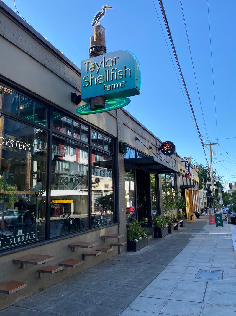 Taylor Shellfish Farms Oyster Bars (Seattle + beyond)