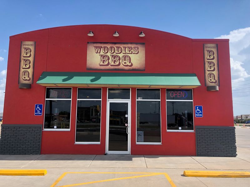 Woodies Smokehouse – McPherson, KS
